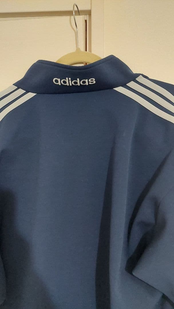 【極美品】【人気商品】adidas トラックジャケット ネイビー