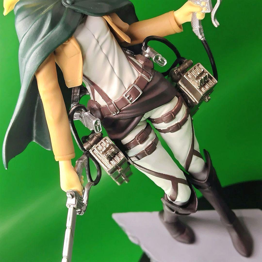 美少女フィギュア　進撃の巨人　タイトー　クリスタ・レンズ フィギュア ジャンク