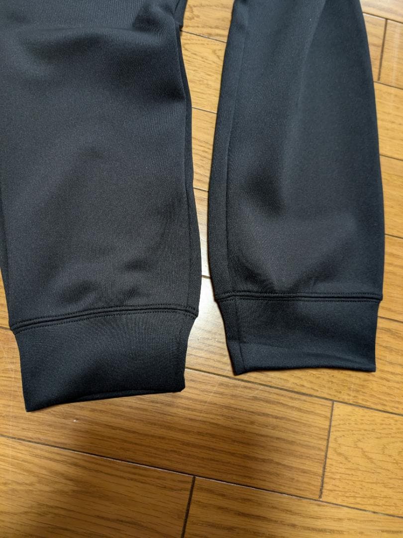 EGOZARU 黒 リブ付きパンツ