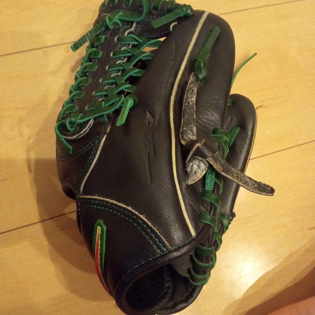 Nike Signature Model グローブ 黒/緑　岩村モデル　少年野球