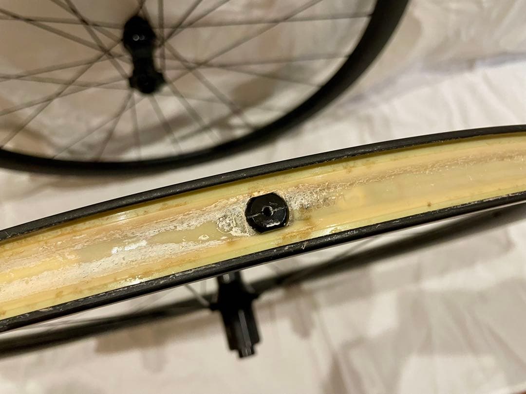 Bontrager Aeolus Pro 37 TLR ディスクロードホイール