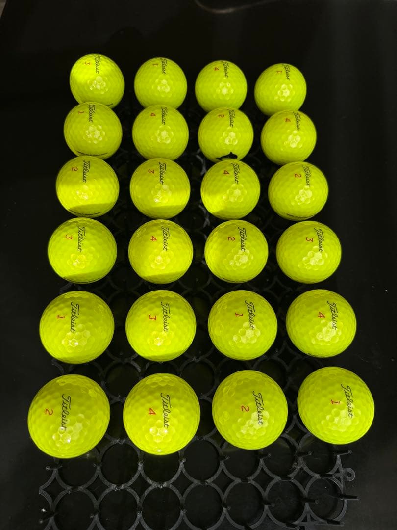 新品に近い　送料込み　タイトリスト　PRO V1x ロストボール 24球セット