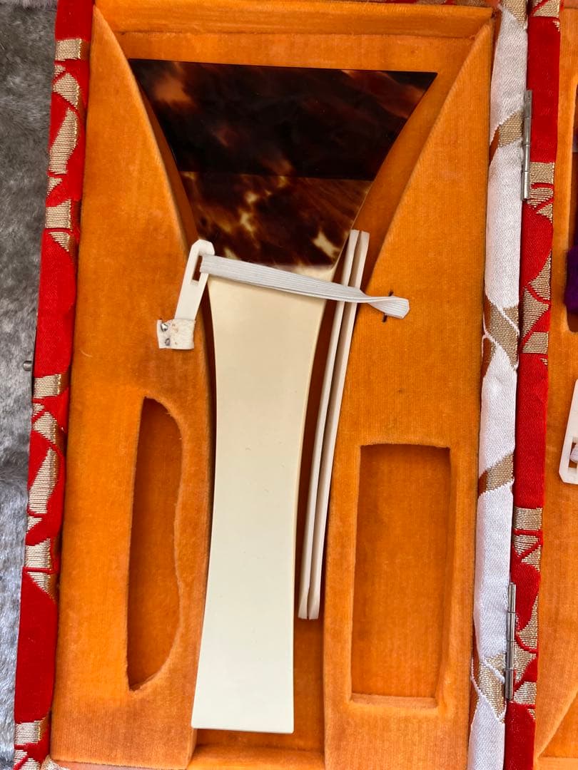 三味線本体（傷あり）