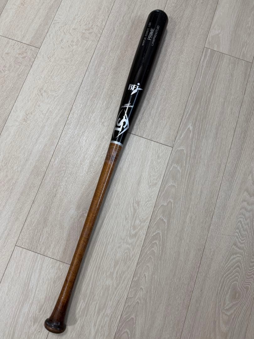 【美品】硬式木製バット ルイスビルスラッガー