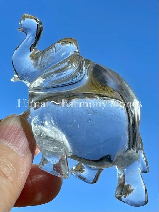 １点物　ガネーシュヒマール産水晶　象の置物