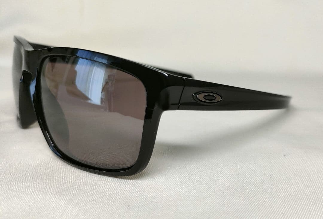 極美品　Oakley　オークリー　サングラス　SILVER　PRISMレンズ