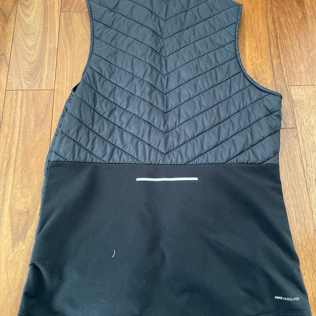 NIKE エアロレイヤー