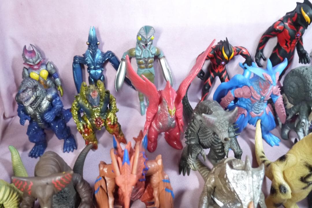 ウルトラ怪獣シリーズ　DXシリーズ　怪獣ソフビ　56体