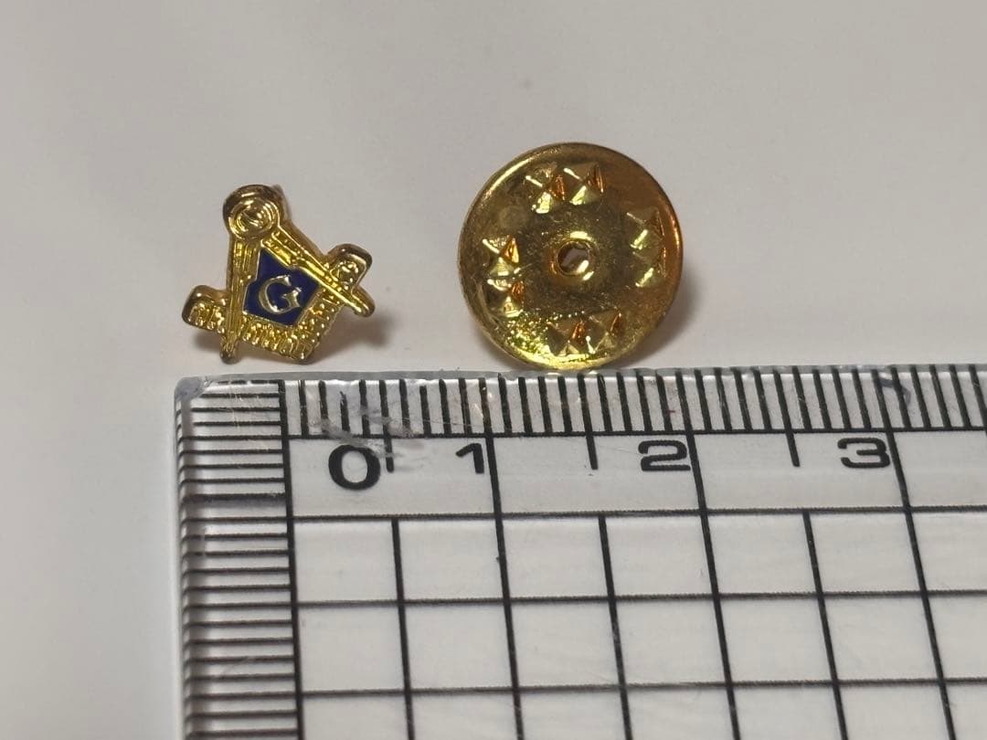 フリーメイソン 金色 バッジ
