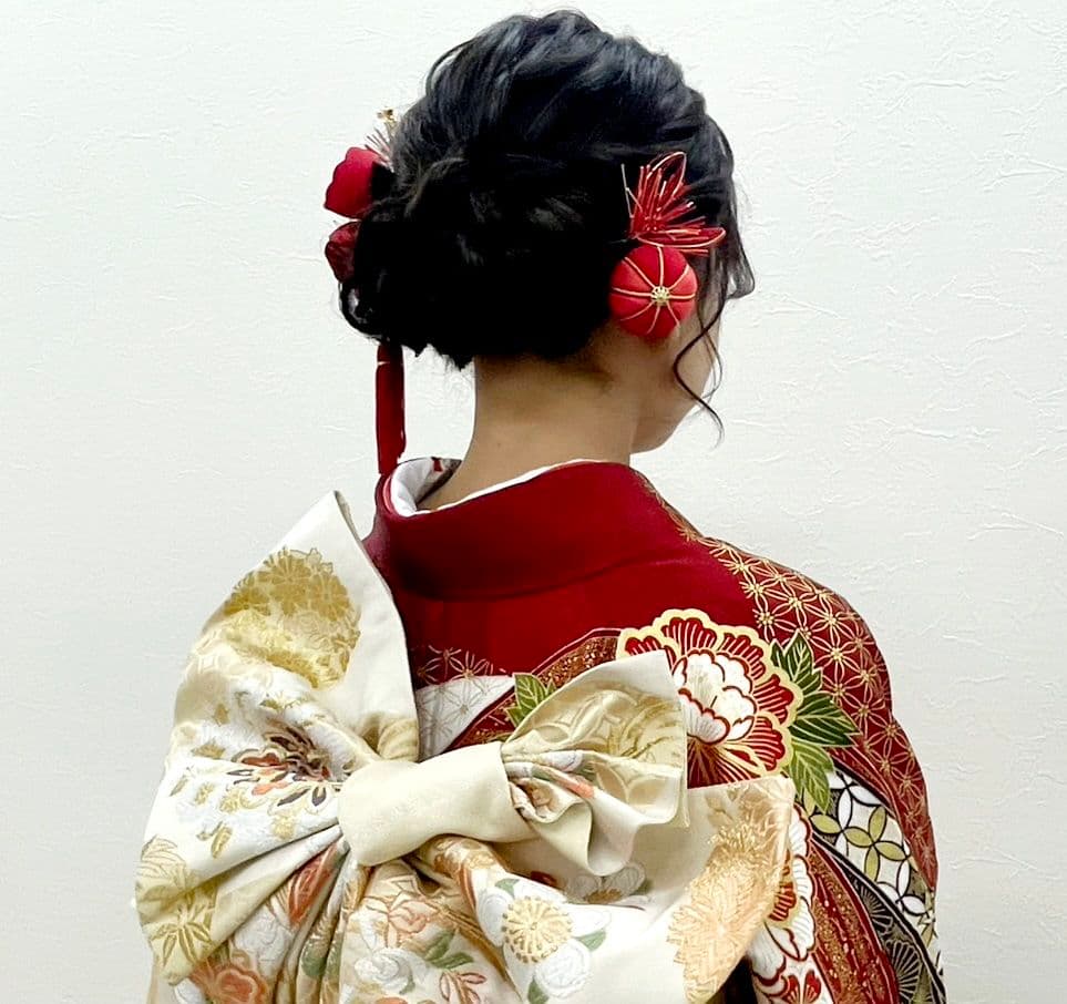 成人式、卒業式などの赤い和風ヘアアクセサリーセット