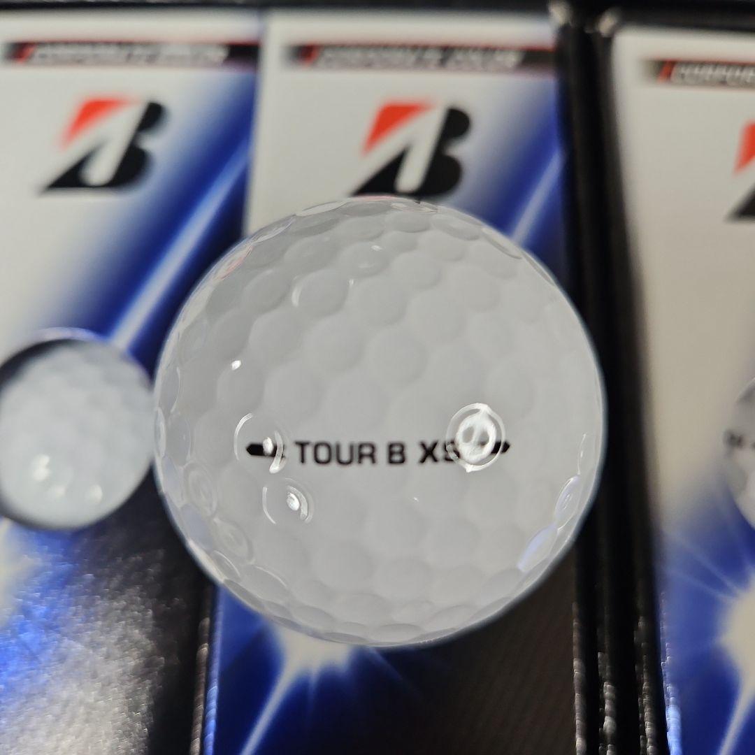 ニューモデル　ブリヂストン TOUR B XS ゴルフボール　６ダース
