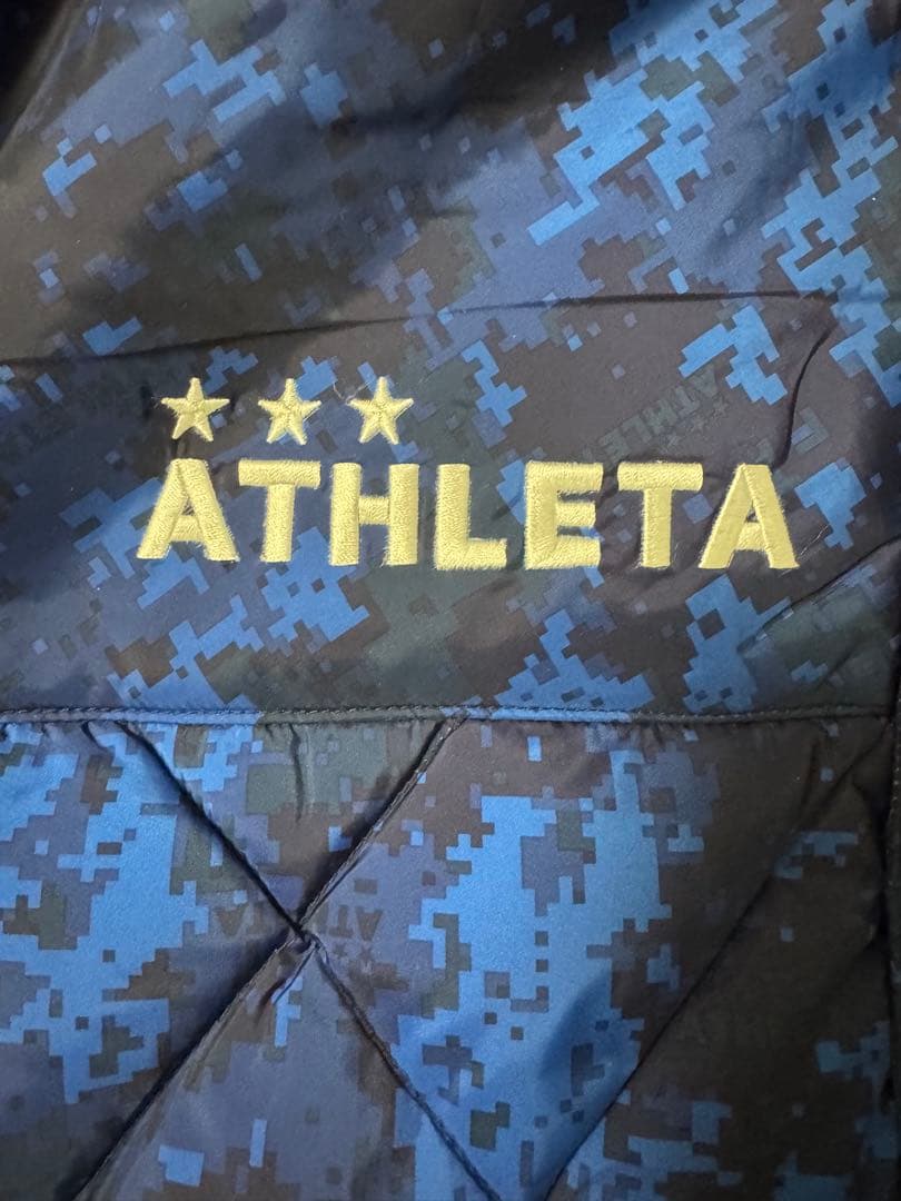 ATHLETAベンチコート