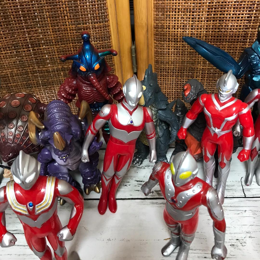 【日本製・1984年刻印多数】ウルトラマン 怪獣 ソフビ まとめ売り＋カード箱付