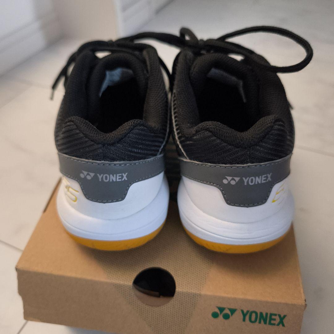 YONEX パワークッション65z バドミントンシューズ ブラック 24cm