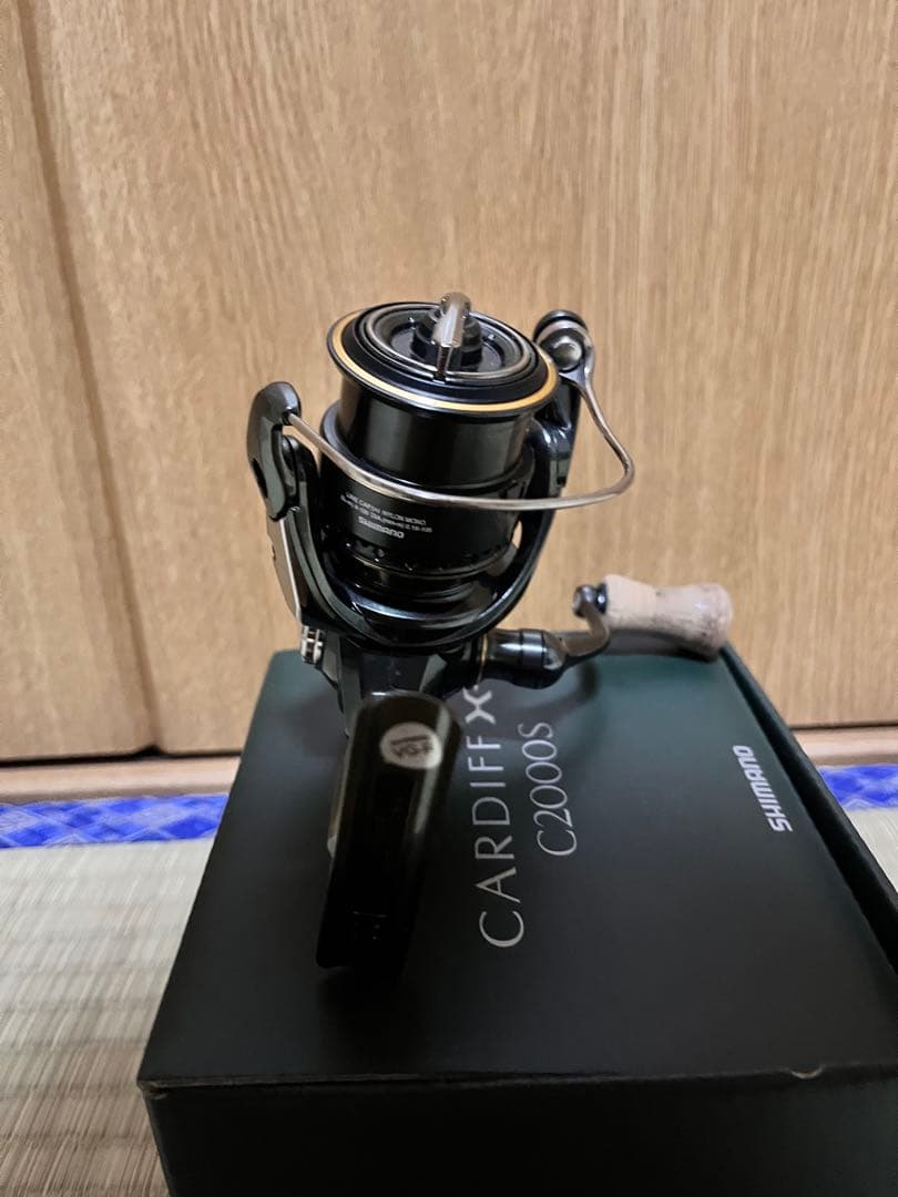 SHIMANO CARDIFF XR C2000S スピニングリール