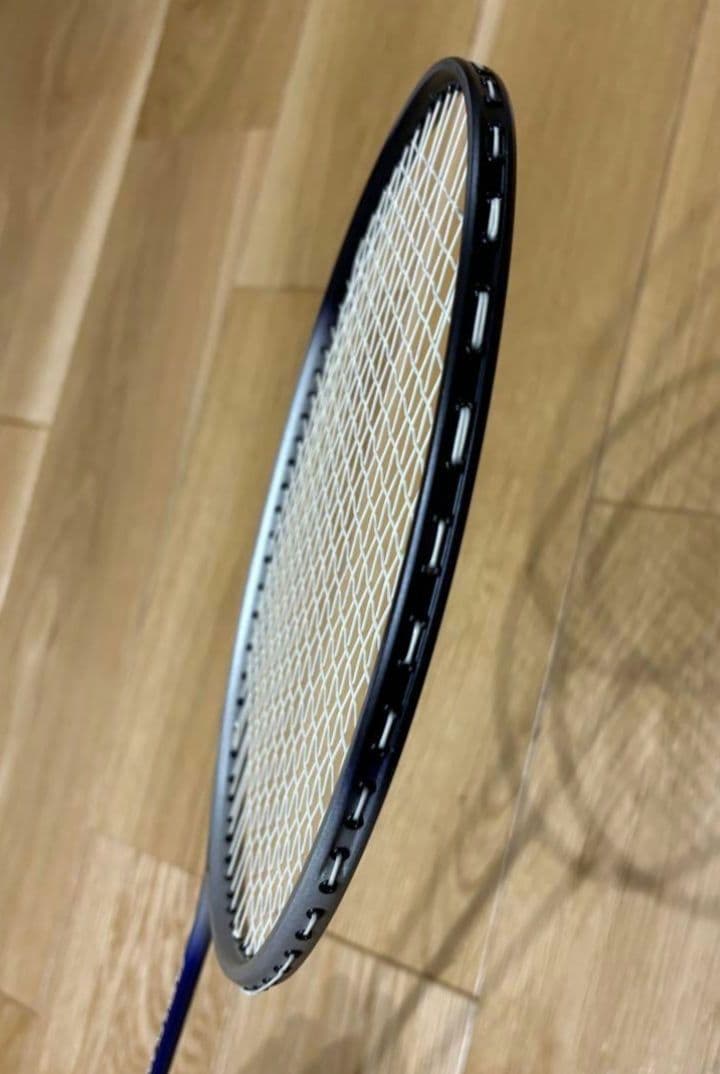 YONEX バドミントンラケット　きれいめ