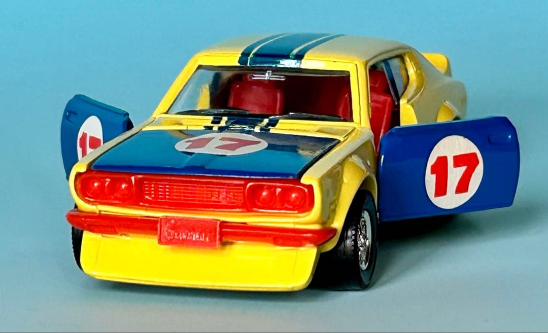 トミカダンディー017 ニッサンブ ルーバードU レーシング仕様