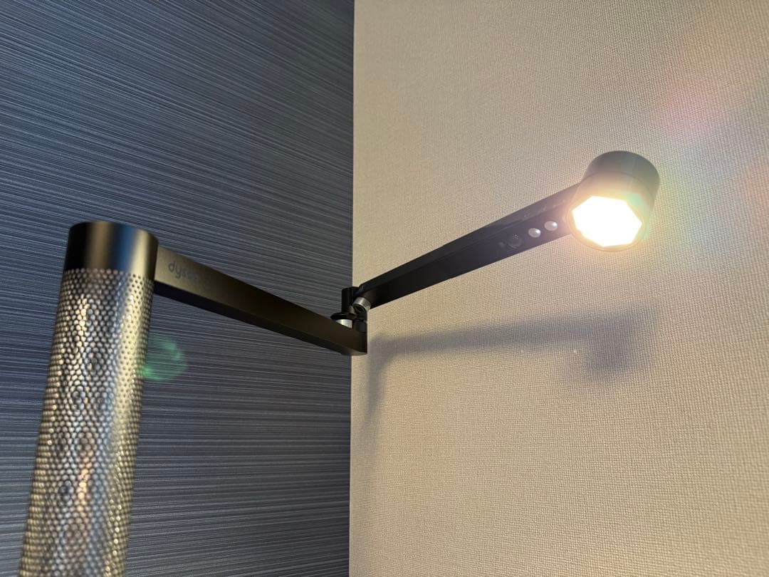 Dyson Solarcycle Morph™フロアライト