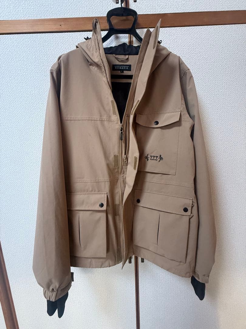 【美品】ノマディック777 上下セット　Lサイズ　国母モデル
