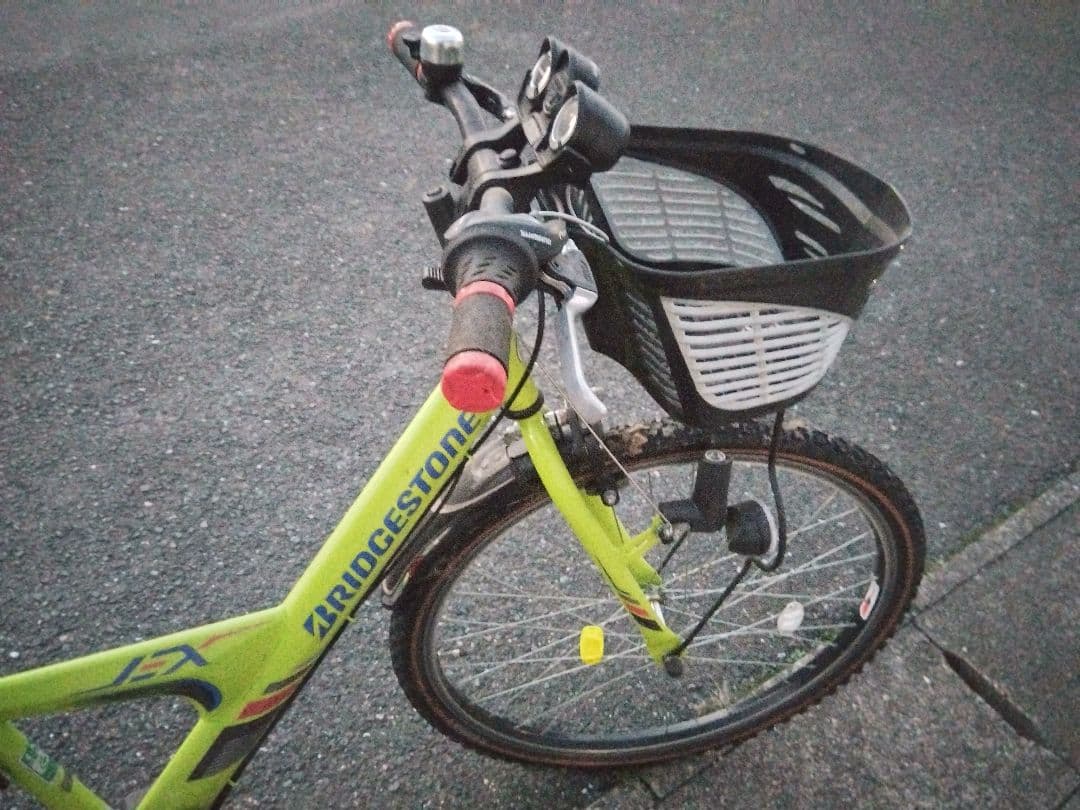 BRIDGESTONE 子供用自転車２６インチ引取限定