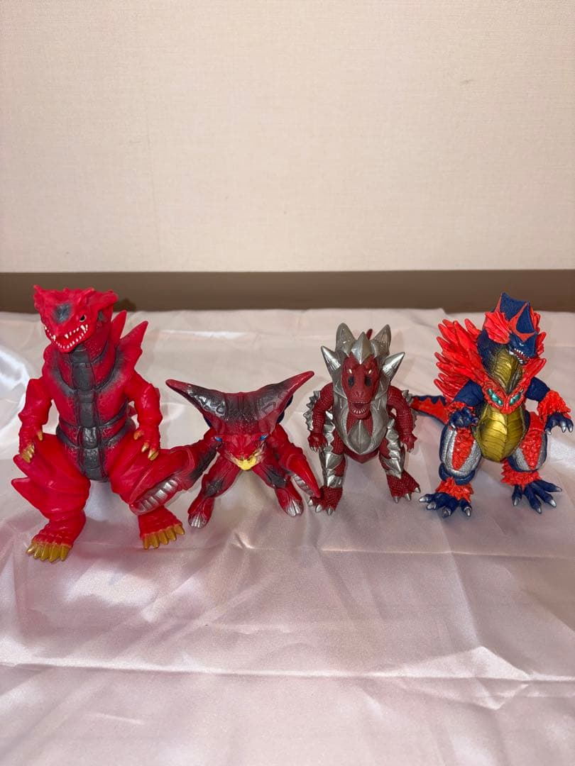 ウルトラマンダイナ 怪獣ソフビセット 一部タグあり