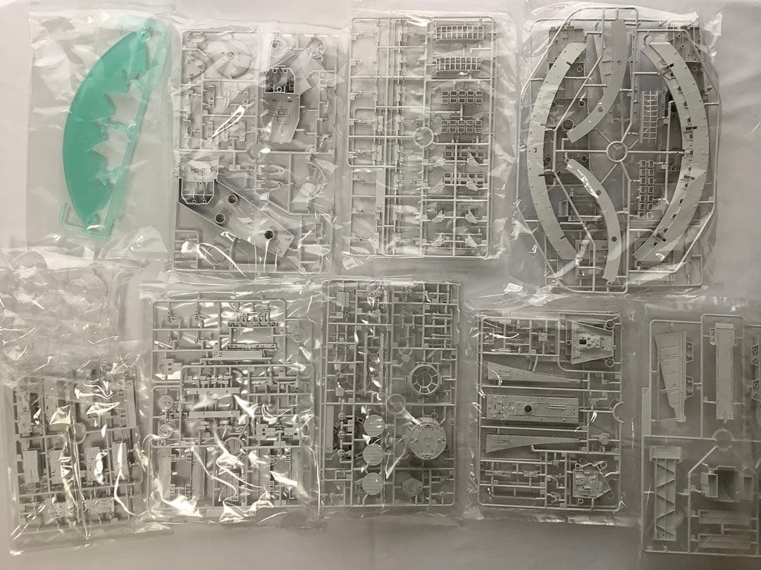 バンダイ PG 1/72 ミレニアム・ファルコン 未組立 社外エッチング付