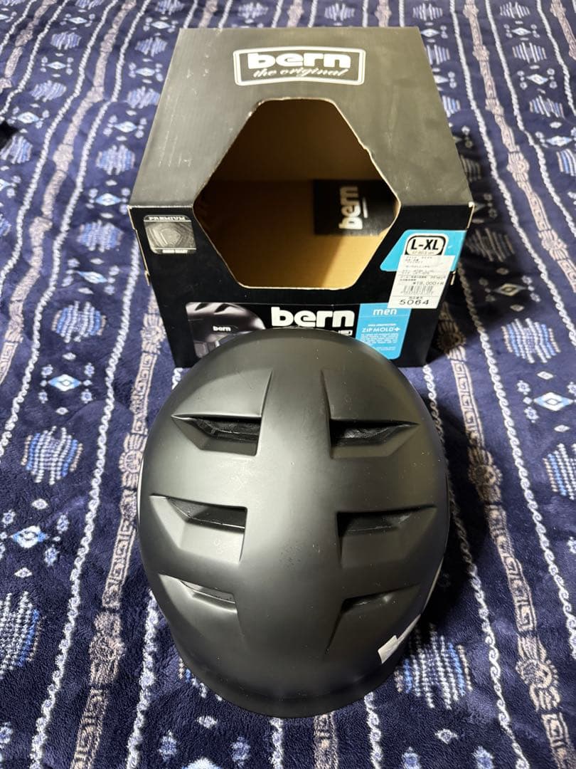 bern ヘルメット L-XLサイズ ブラック スノーボード スキー