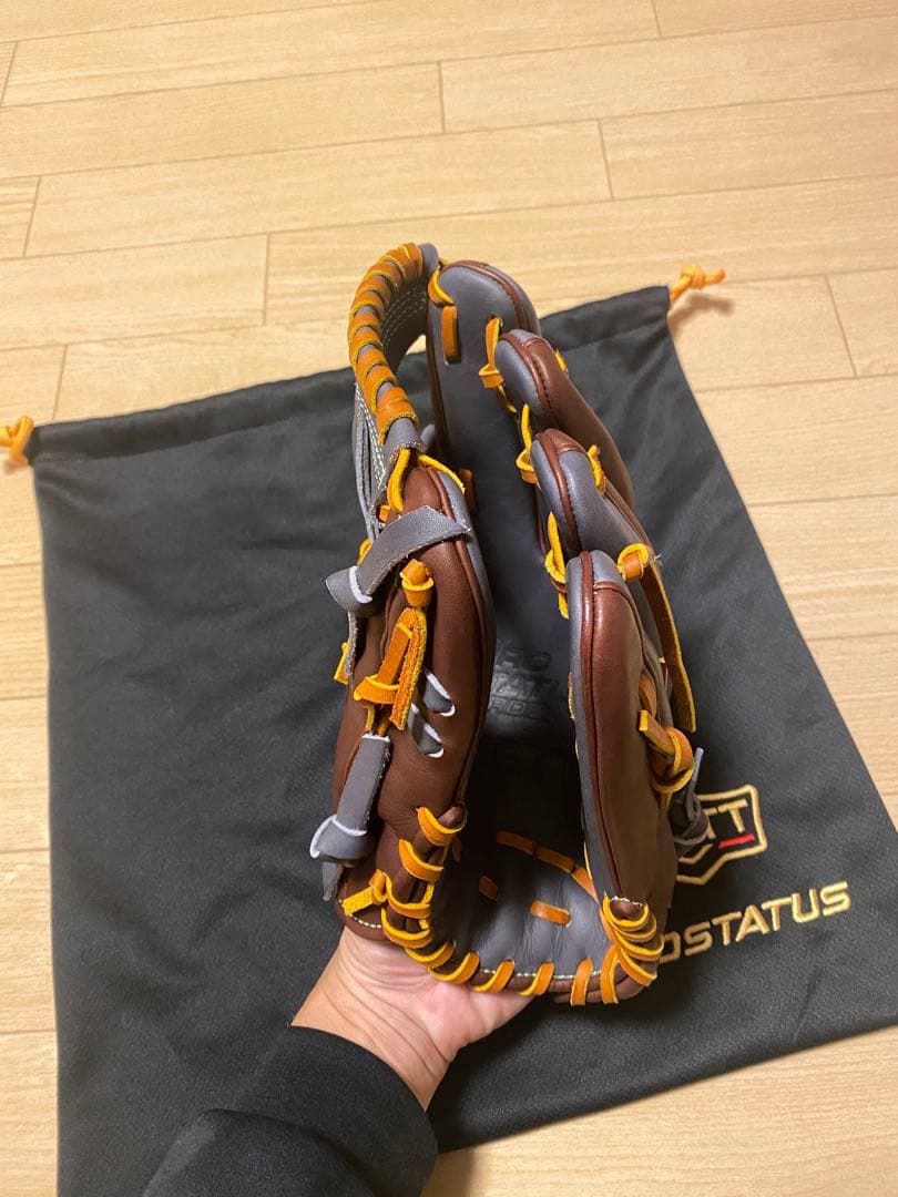 ゼットプロステイタス軟式オーダーグラブ