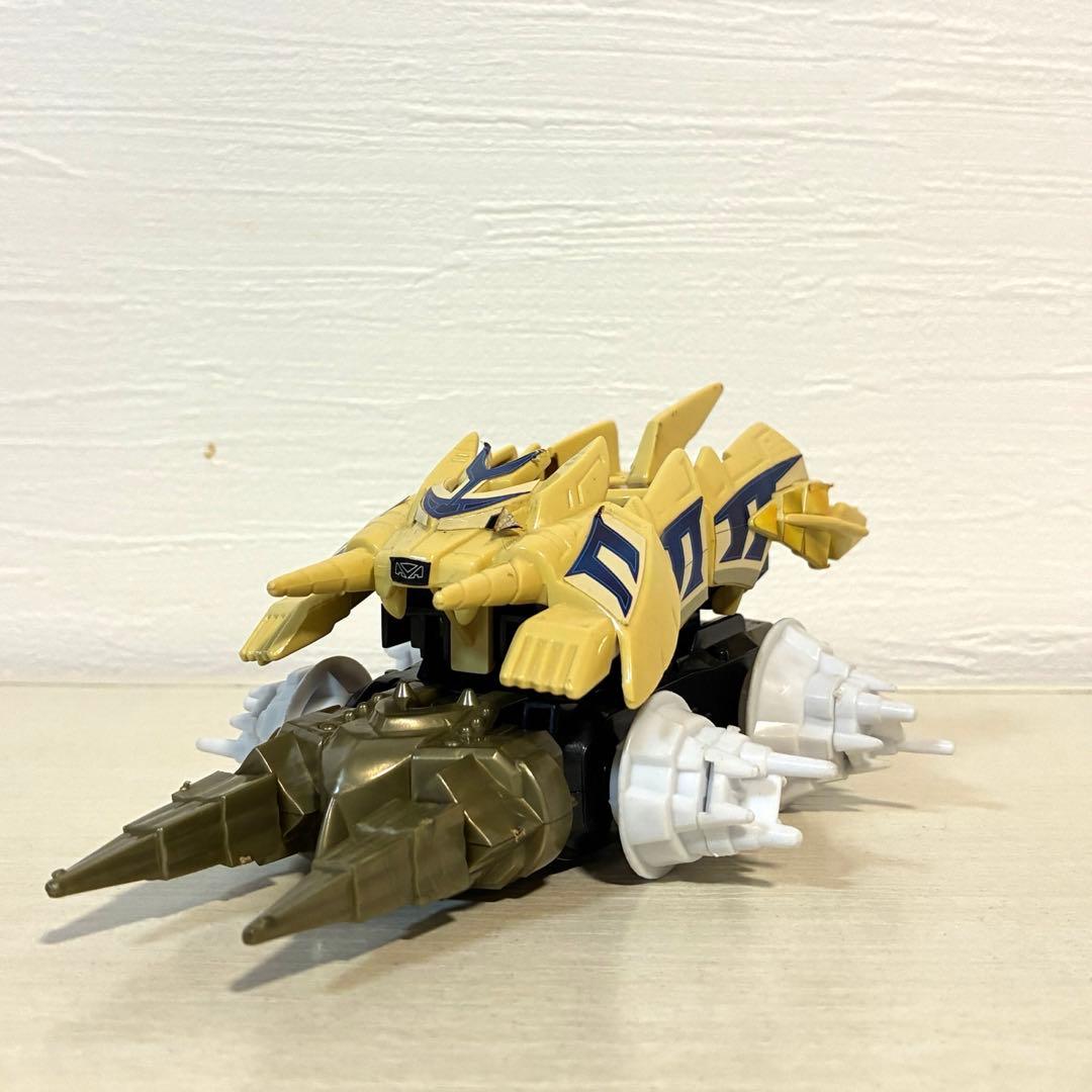 【現状品】【希少】クラッシュギア　パレスパルダンなど4点まとめ売り