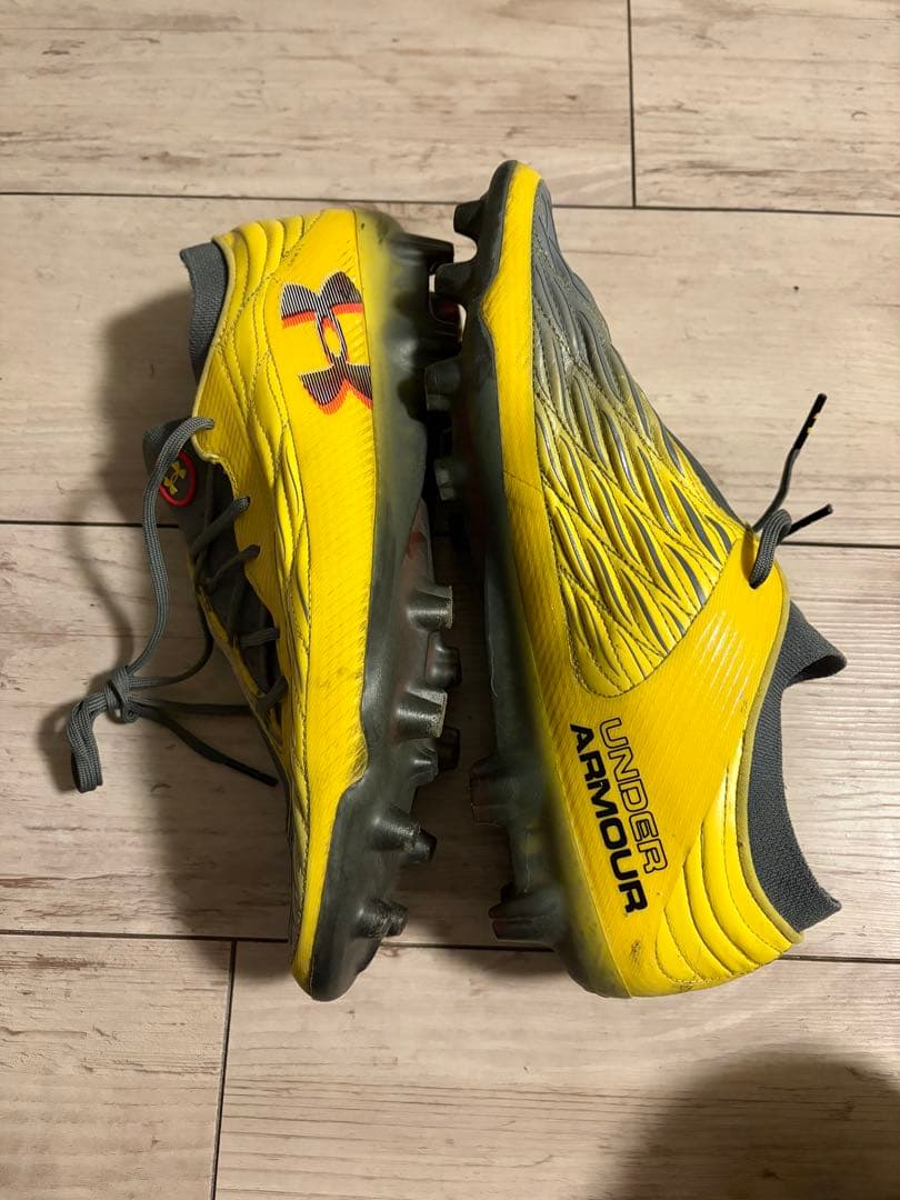 【海外限定】UNDER ARMOUR マグネティコ　エリート4.0