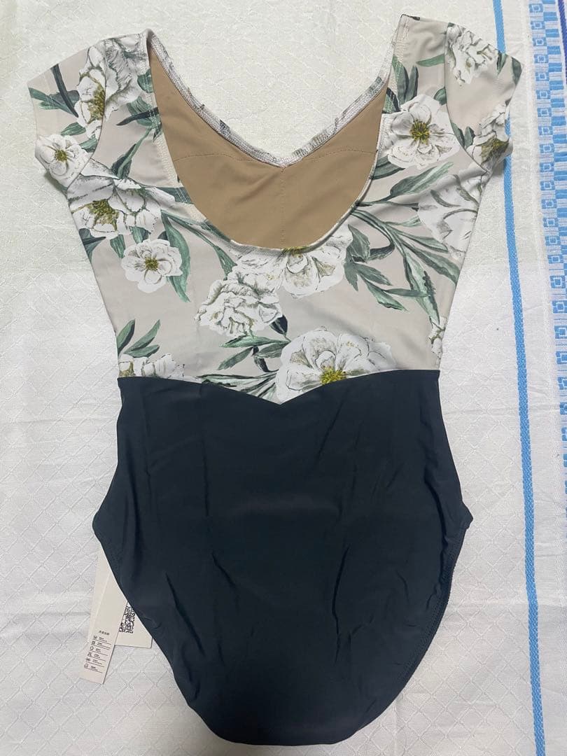 バレエセット♡新品レオタードと美品プルオンスカートのお得なセットです