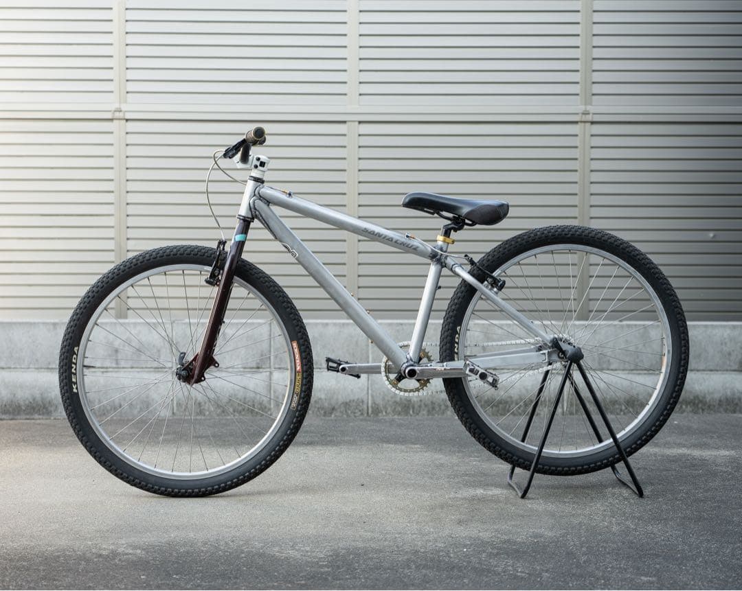 ストラトス　SANTA CRUZ CHAMELEON 26インチ