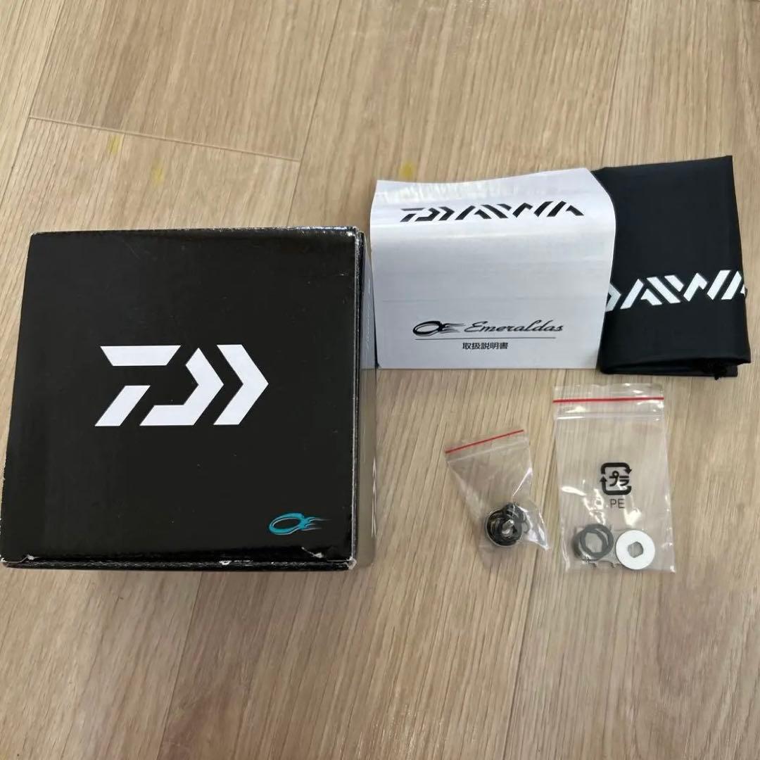 Daiwa ダイワ 16 エメラルダス 2508PE-H ゴメクサススタンド付き