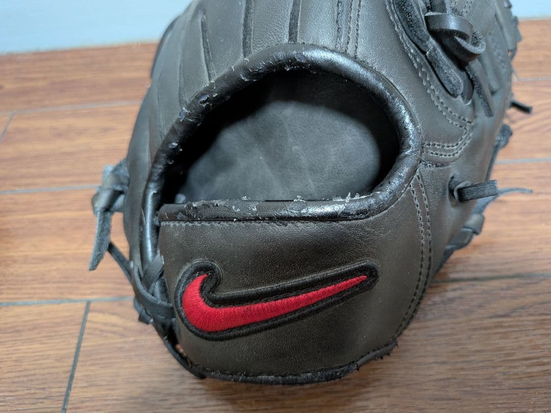 Nike Diamond Elite 軟式グローブ