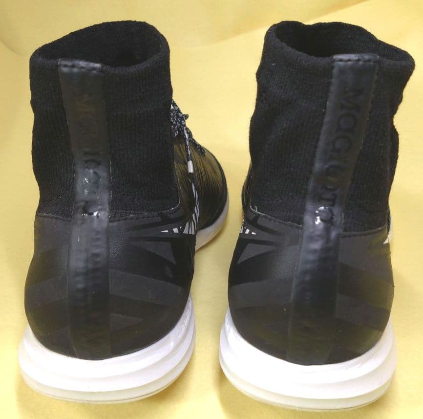 ナイキ☆NikeマジスタXプロキシモストリートＴＦ 25.5ⅽⅿ