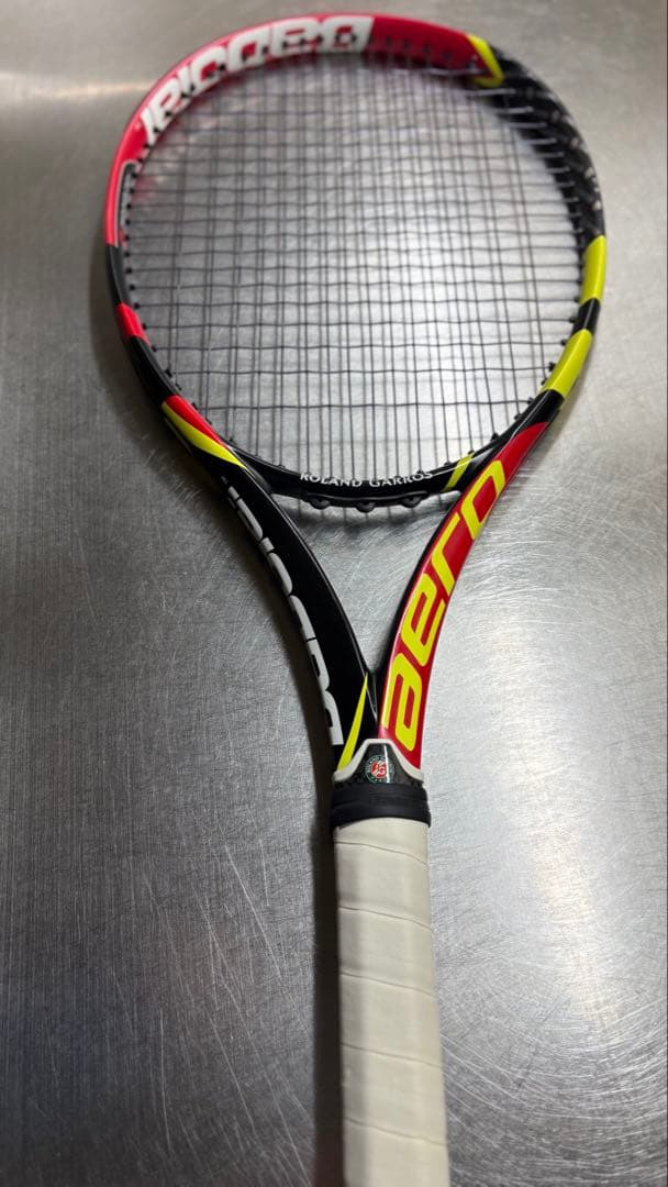 Babolat アエロプロ（ピュアアエロ）全仏オープンモデル