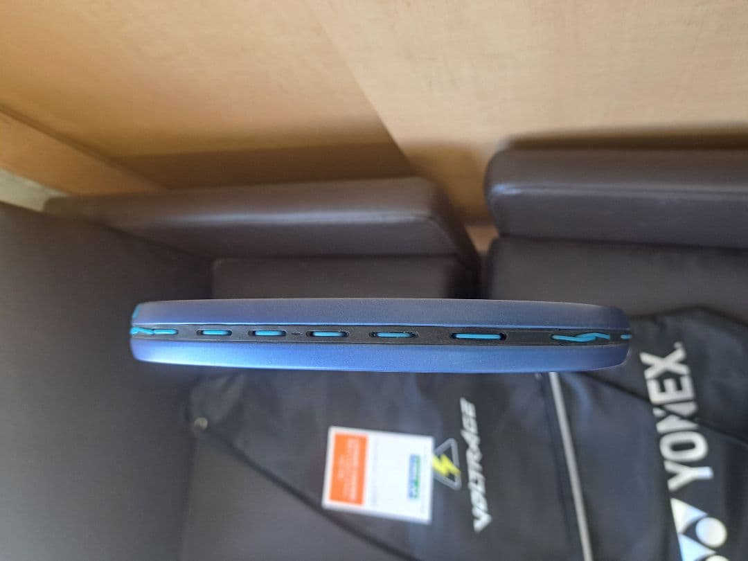早い者勝ち　新品同様　ヨネックス　ボルトレイジ5S UL－1