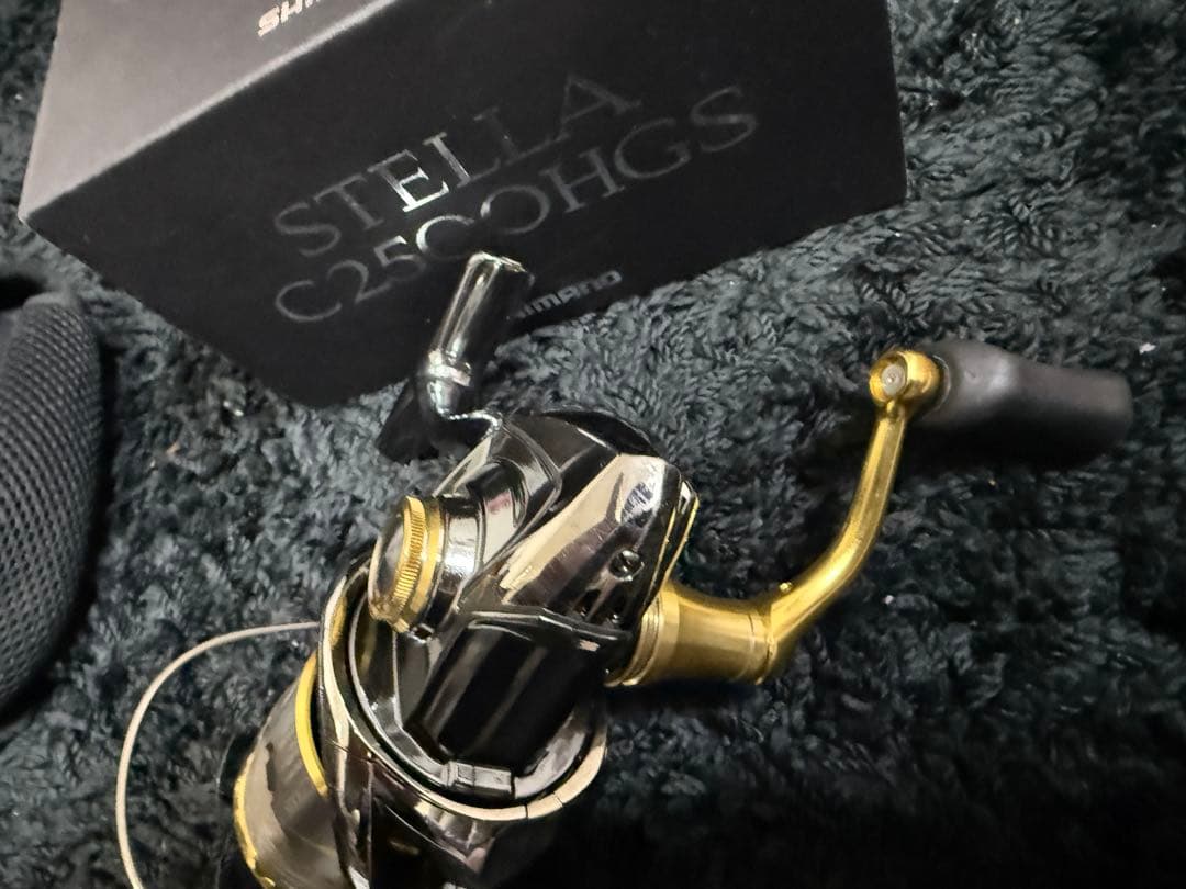 シマノ　14 ステラSTELLA C2500HGSスピニングリール　良品