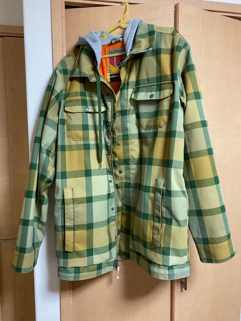 BURTON スノーボード上下 （チェック柄、ジーンズ柄）、サイズは、L、XL