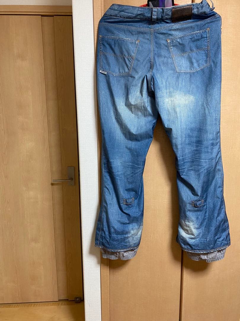 BURTON スノーボード上下 （チェック柄、ジーンズ柄）、サイズは、L、XL