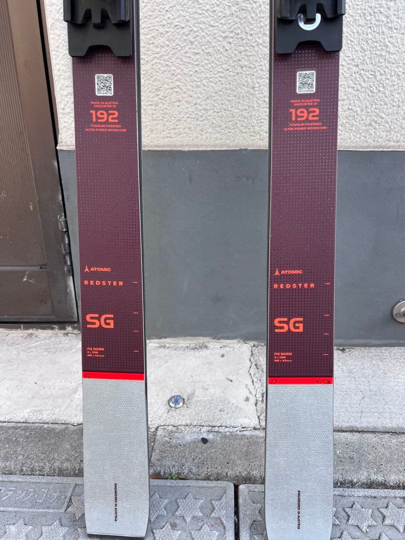 ATOMIC スキー板 192cm レッド/ブラック