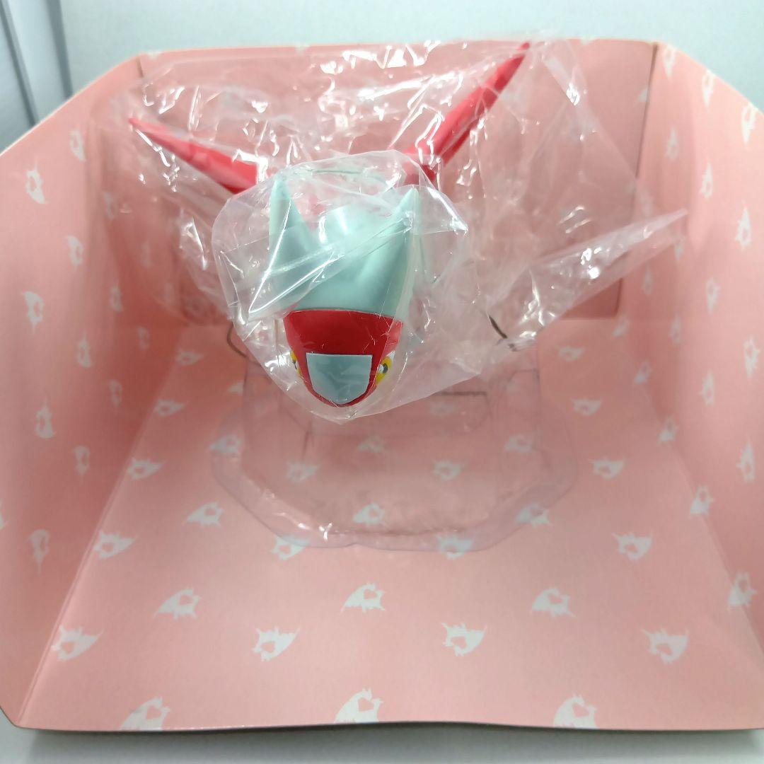 TOMY リアルフォルム ラティアス　開封済み