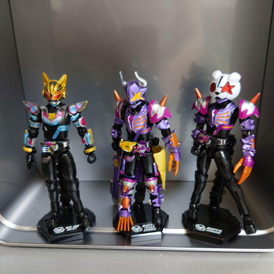 仮面ライダーギーツ 装動 12体＆アイテム等