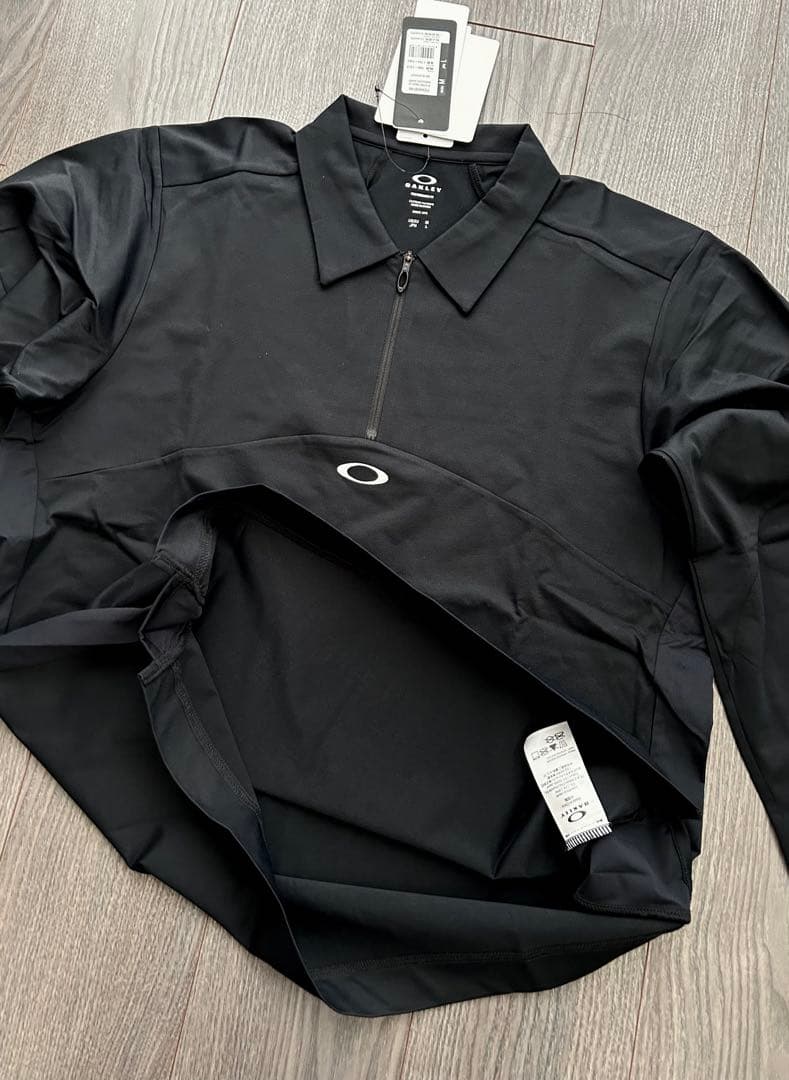新品 OAKLEY オークリー 長袖ハーフジッププルオーバー UPF50速乾 L
