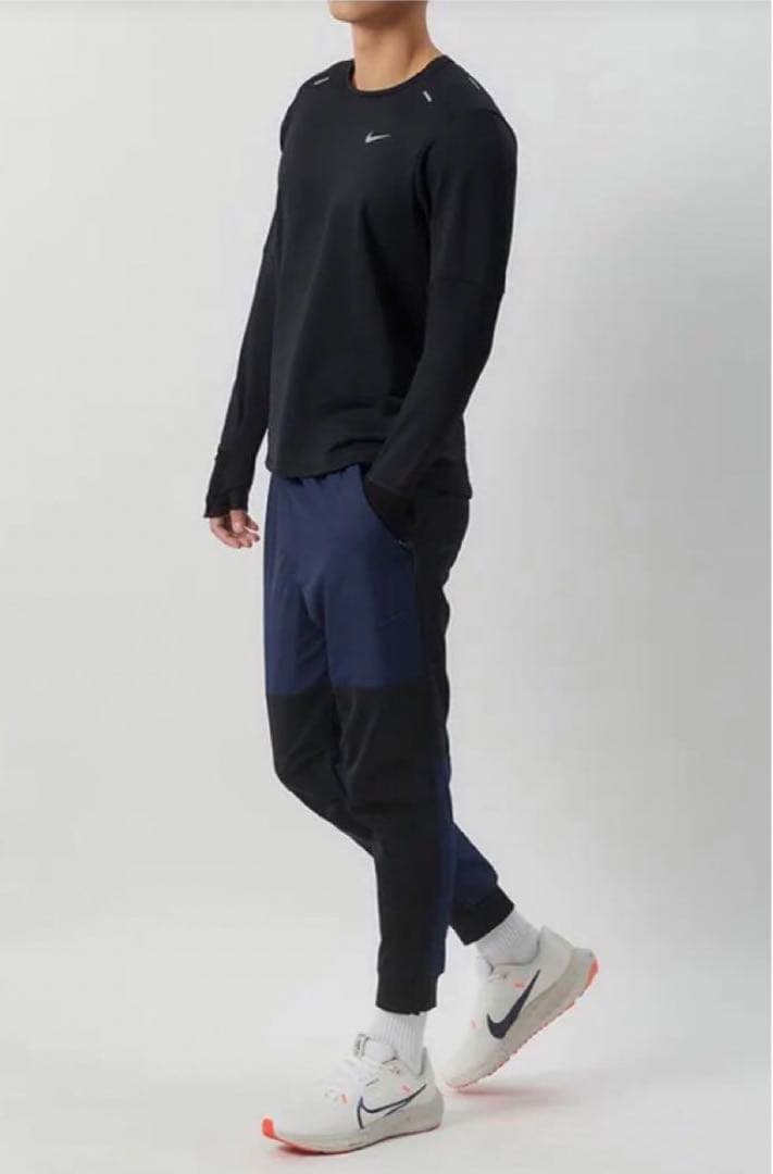 NIKE  ナイキ  撥水加工　トレーニングパンツ　ジョガーパンツ