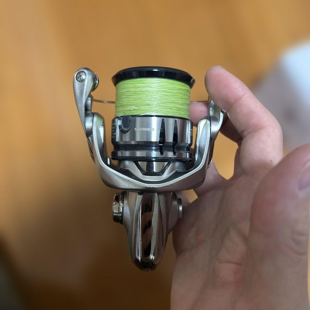 SHIMANO STRADIC C3000HG スピニングリール