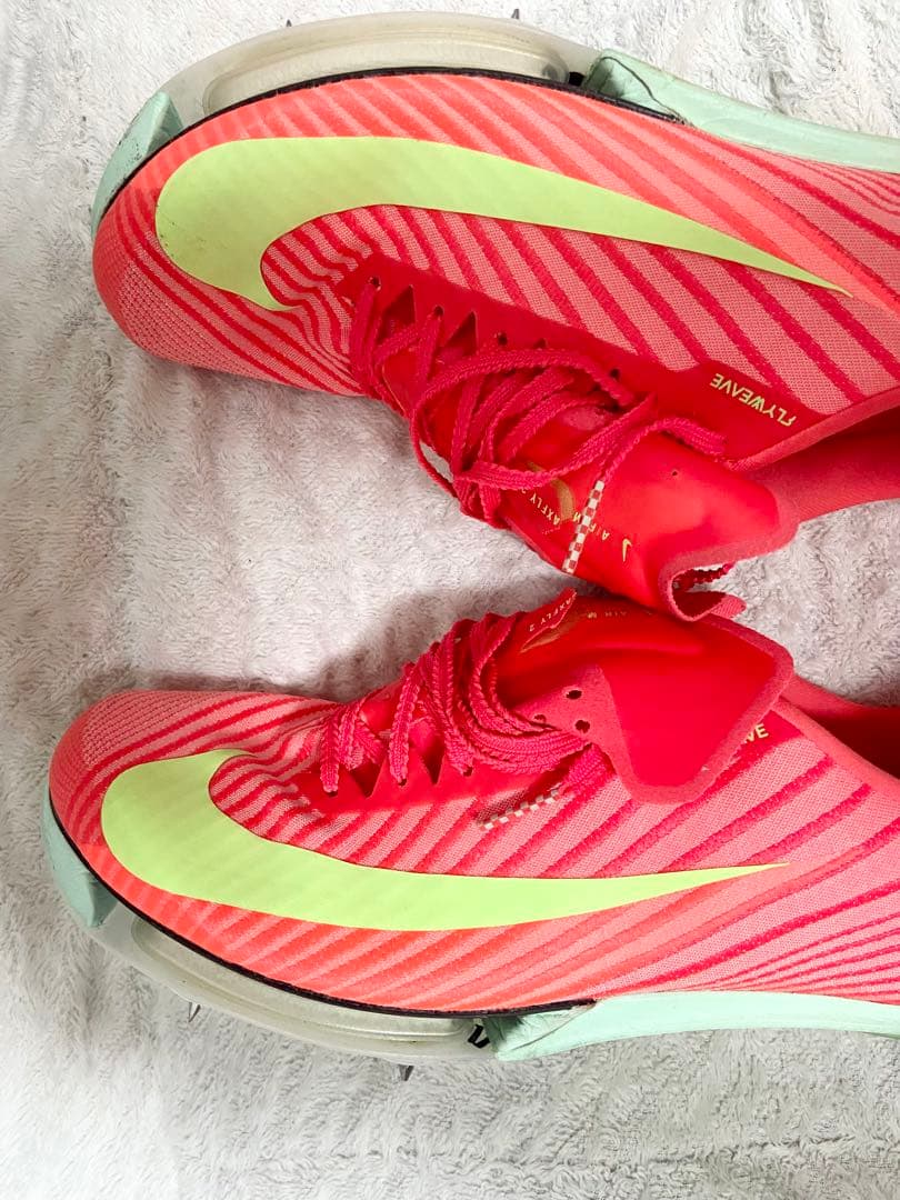 NIKE マックスフライ　25.5