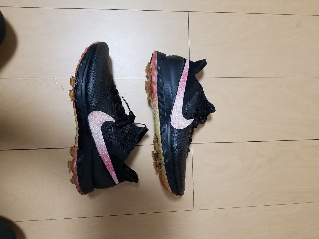 美品 NIKE(ナイキエアズーム)28cm 日本未発売