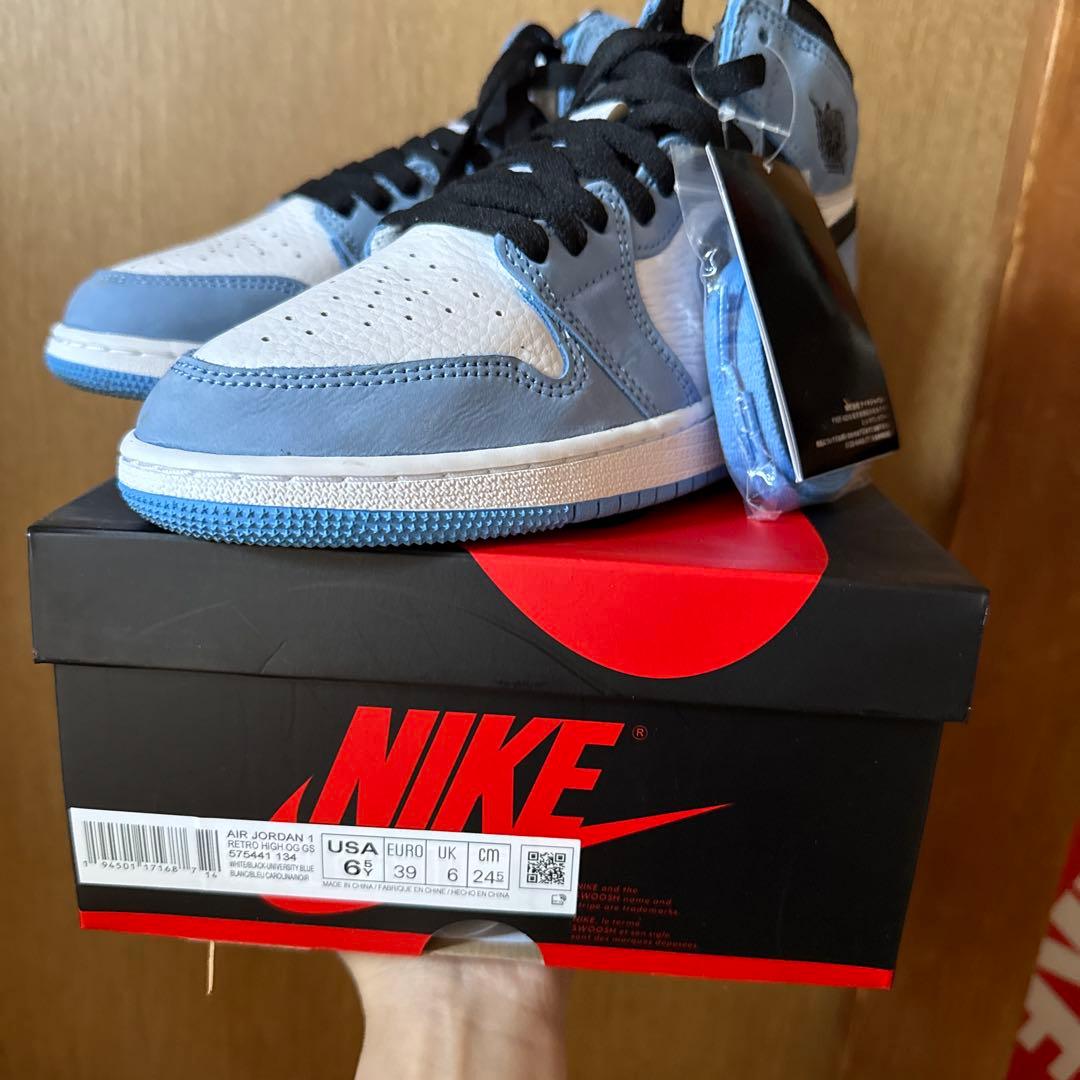 Nike GS Air Jordan 1 High ユニバーシティブルー