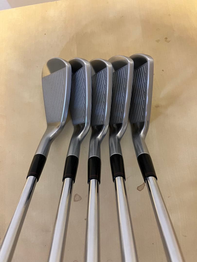 明日まで値引き　オノフ クロ アイアン 2024 #6〜PW モーダス105